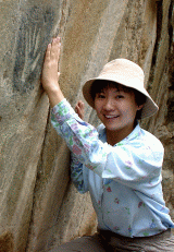 hl2b.gif (33072 bytes)